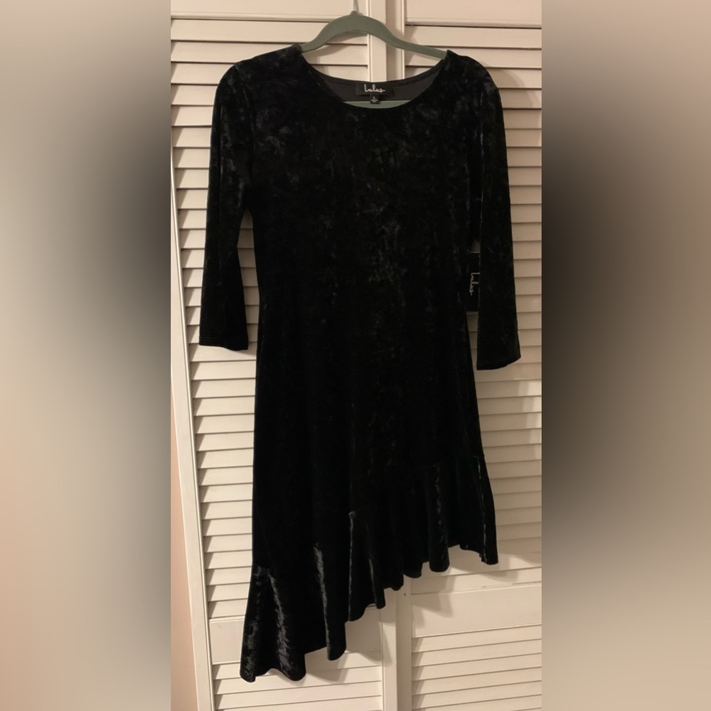Lulus Black Velvet Fitted Dres - NWT